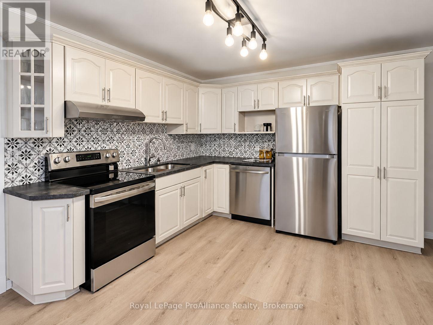 1455 County Rd 3, Prince Edward County, Ontario  K0K 1L0 - Photo 10 - X14106910