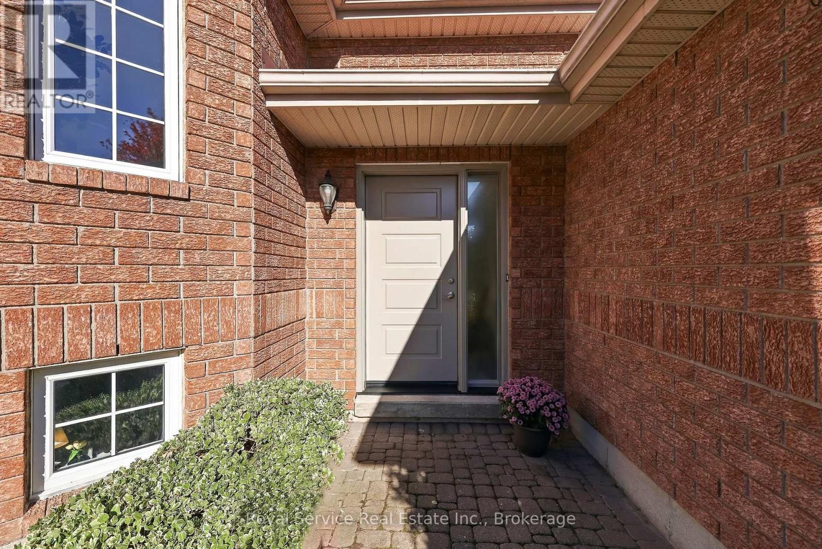 432 Duffy Street, Cobourg, Ontario  K9A 5M8 - Photo 4 - X14107104