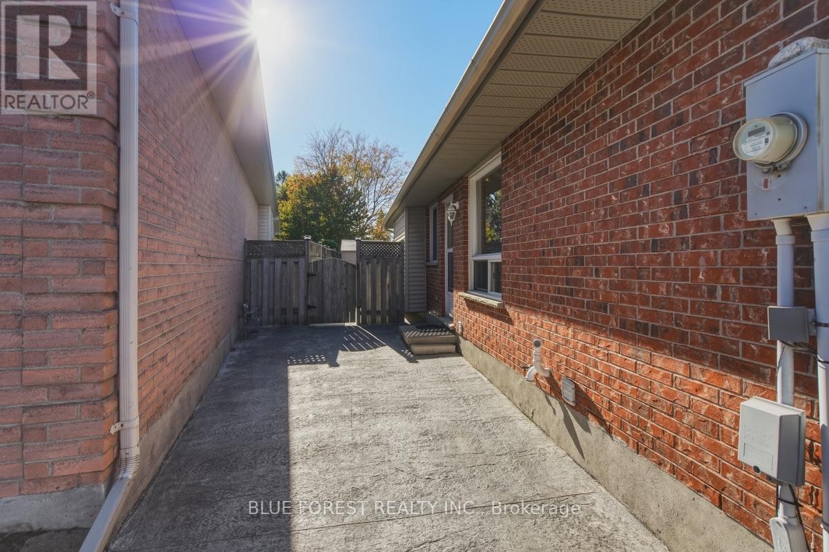 39 Gerald Crescent, London South, Ontario N5Z 5A4 - Photo 39 - X14106990