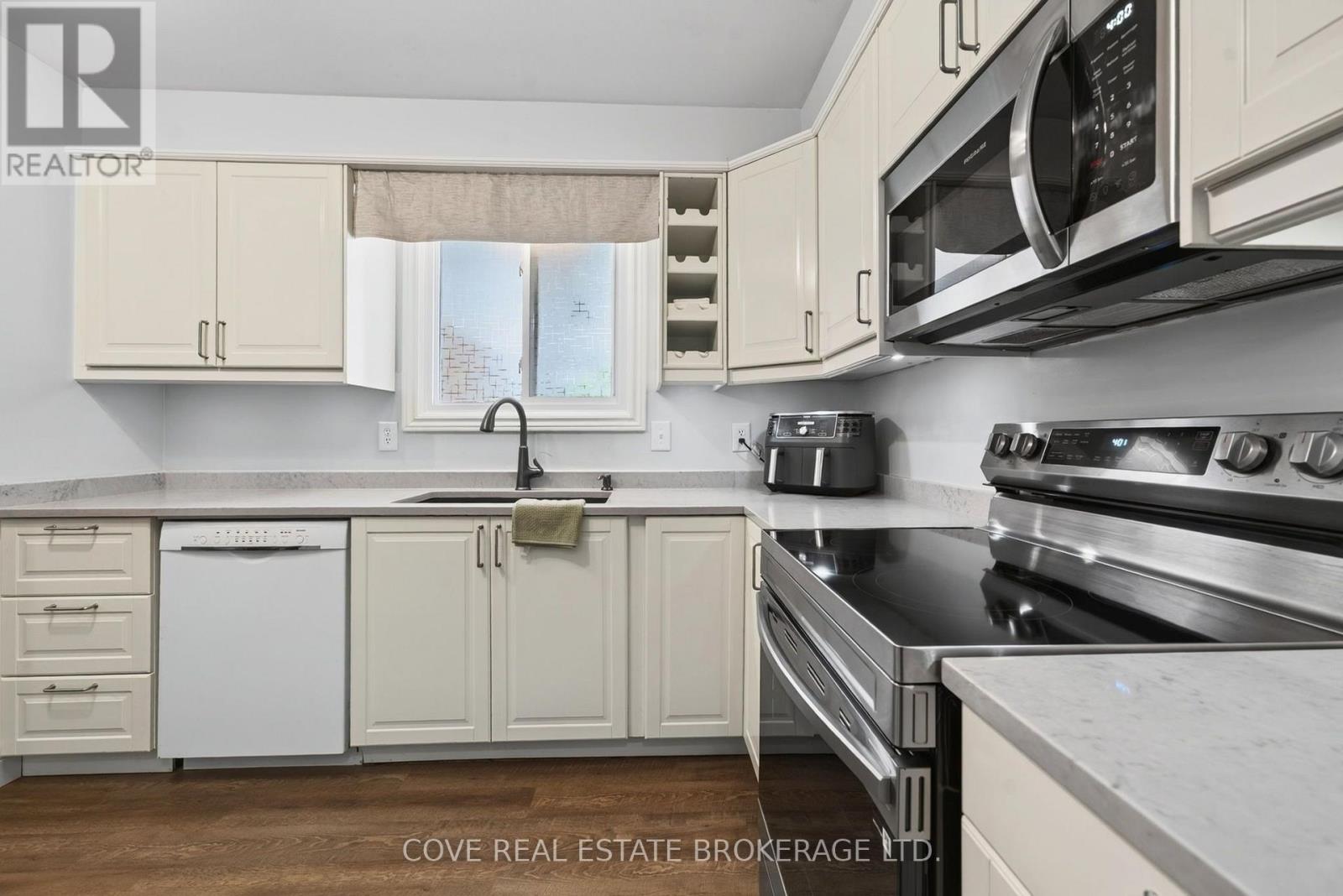 38 Ranchwood Crescent, London North, Ontario  N6G 3A2 - Photo 11 - X14107002