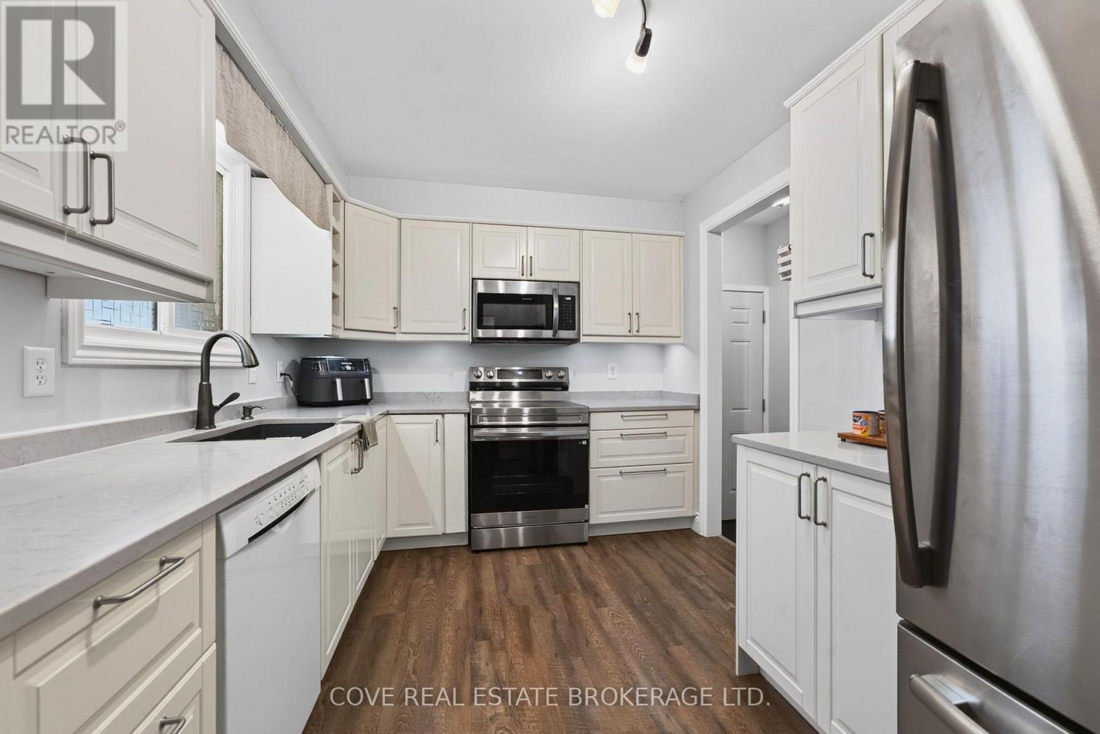 38 Ranchwood Crescent, London North, Ontario  N6G 3A2 - Photo 8 - X14107002