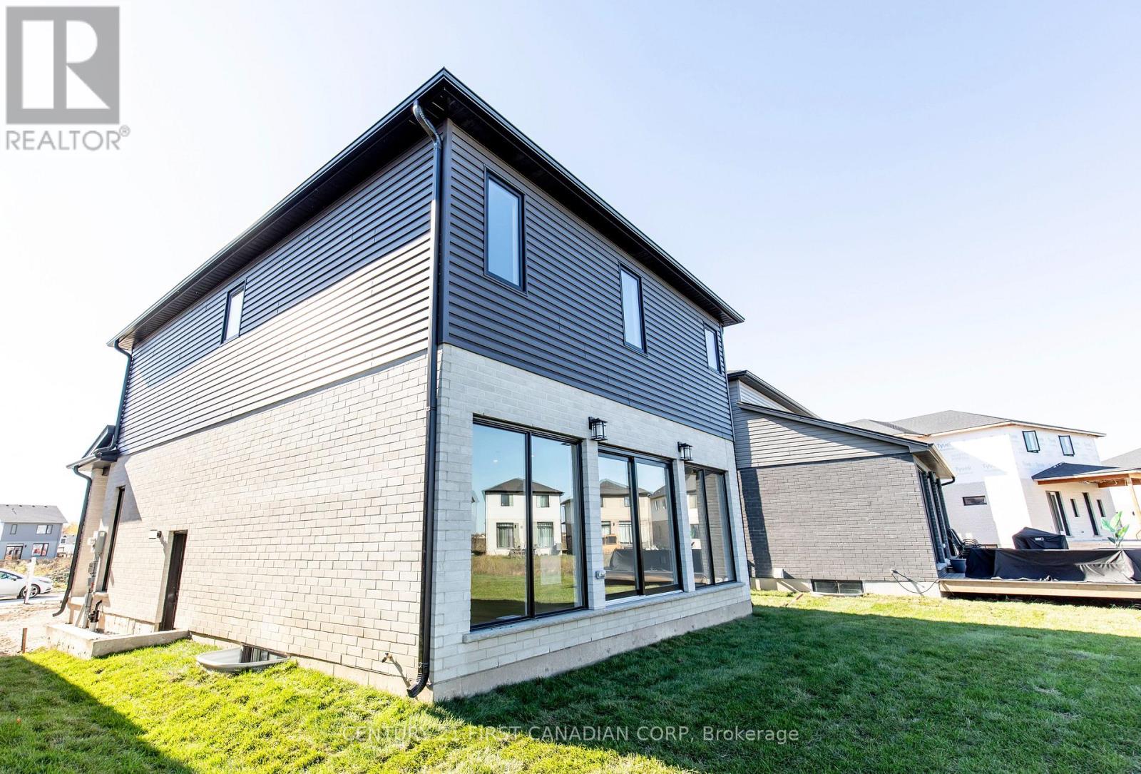 245 Hesselman Crescent, London South, Ontario  N6M 0K3 - Photo 35 - X14107066