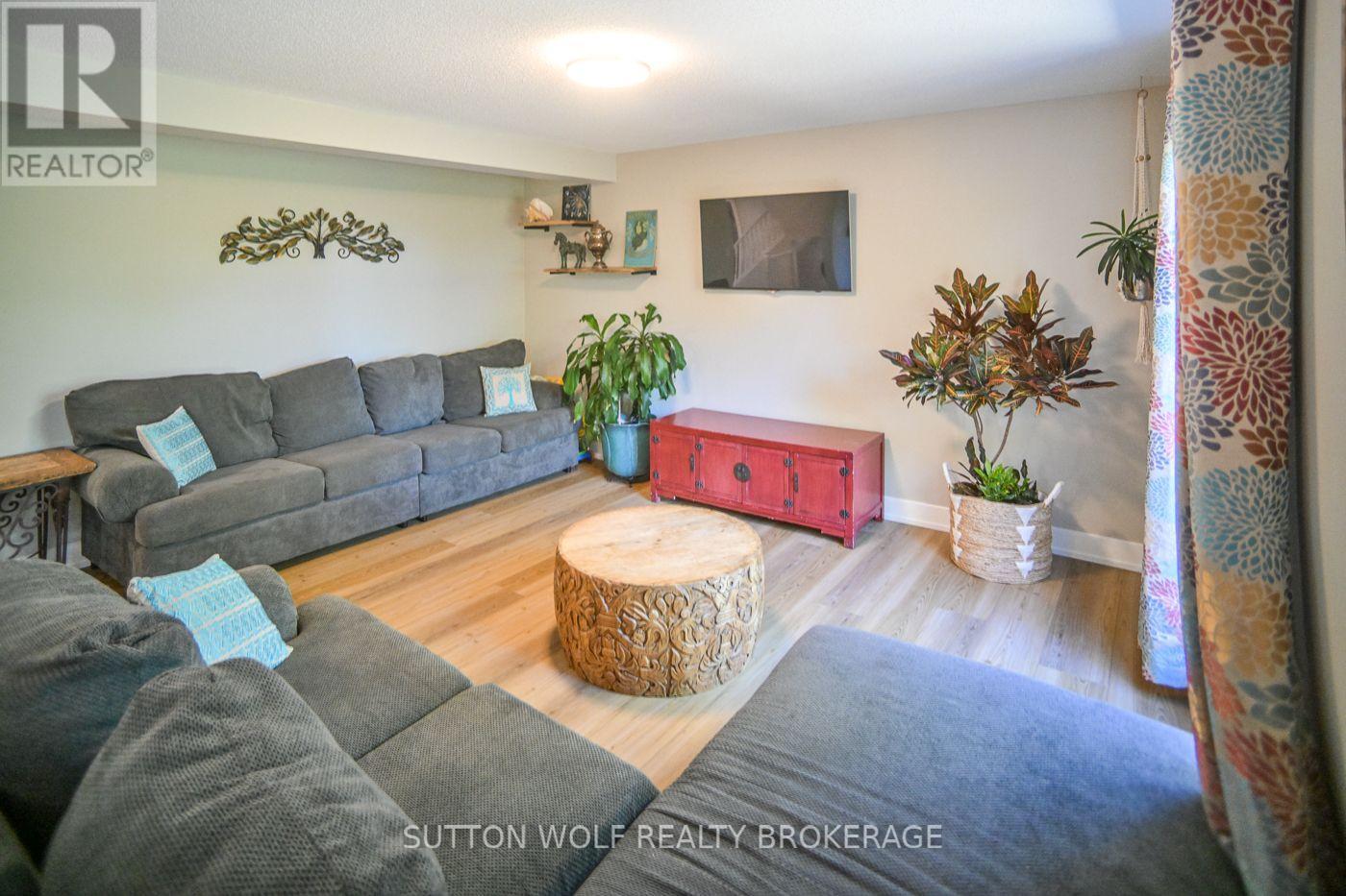 67 Willow Crescent, Strathroy-Caradoc, Ontario  N7G 4H1 - Photo 7 - X14107110