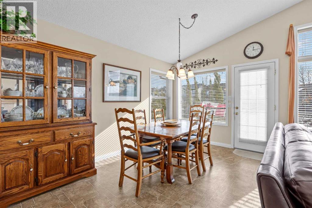 3 Tuscany Meadows Crescent Nw, Calgary, Alberta  T3L 2T9 - Photo 8 - A2353618
