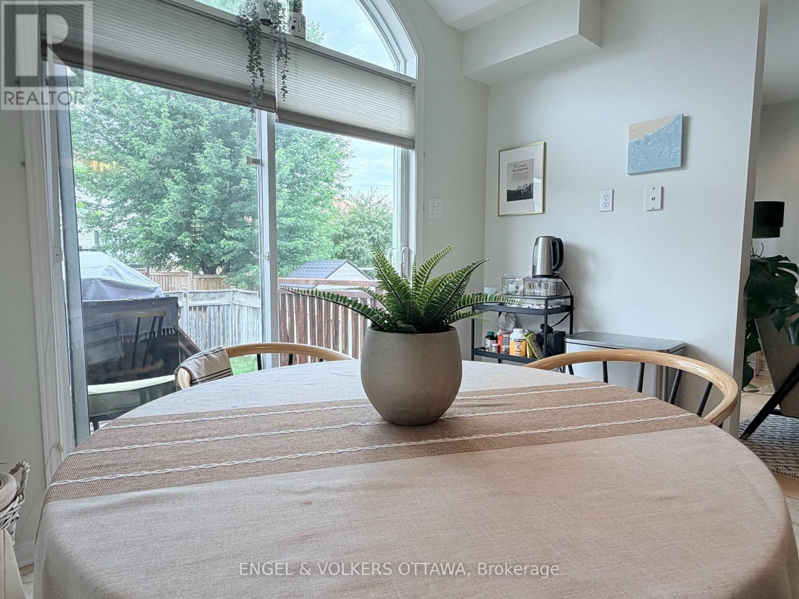 124 Landover Crescent, Ottawa, Ontario  K2M 2W2 - Photo 9 - X14106842
