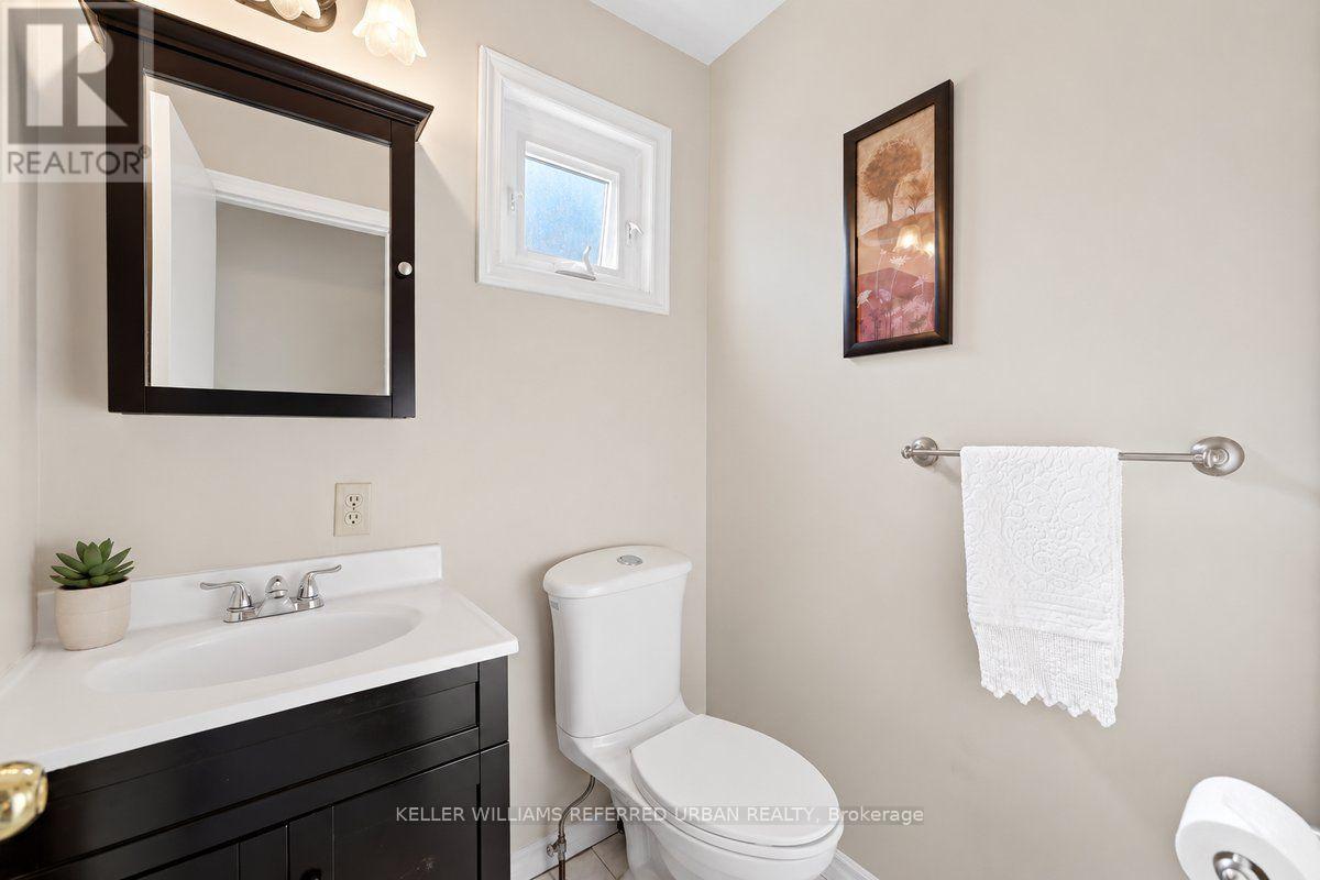 54 Ivan Nelson Drive, Toronto, Ontario  M2R 3P7 - Photo 19 - C14106864