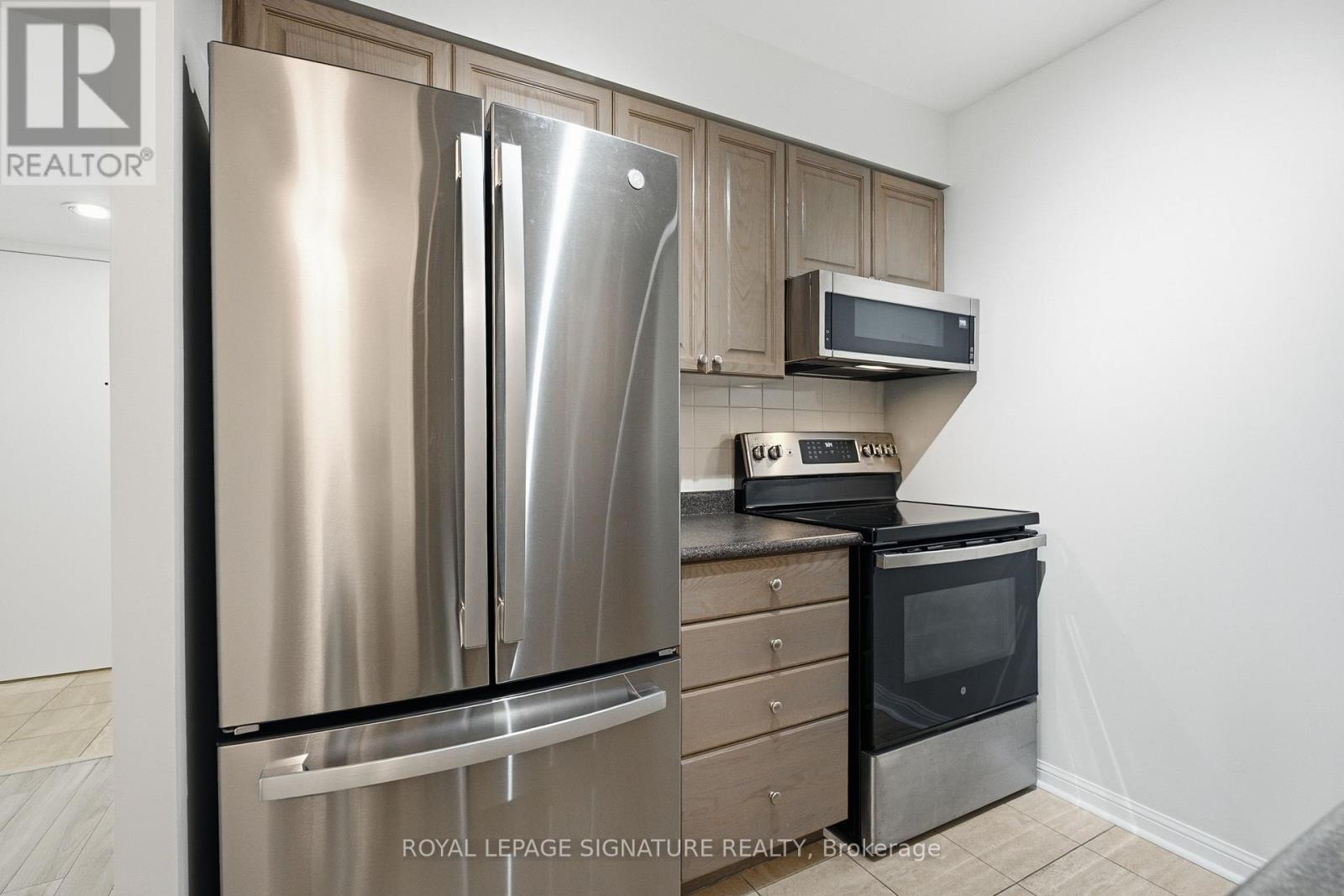 701 - 228 Queens Quay W, Toronto (Waterfront Communities), Ontario  M5J 2X1 - Photo 13 - C14107014