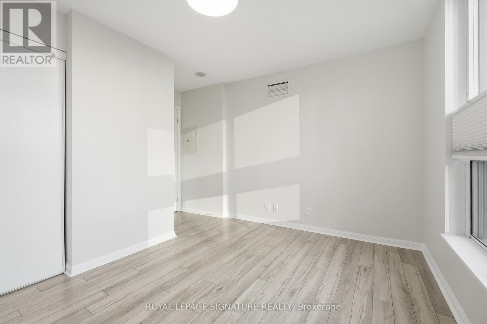 701 - 228 Queens Quay W, Toronto (Waterfront Communities), Ontario  M5J 2X1 - Photo 17 - C14107014