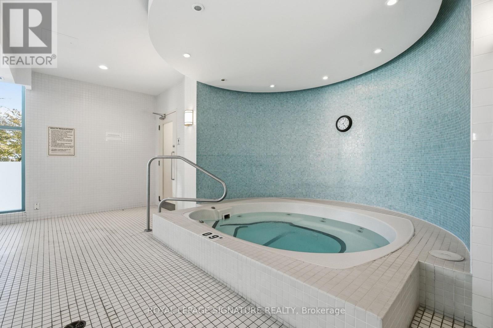701 - 228 Queens Quay W, Toronto (Waterfront Communities), Ontario  M5J 2X1 - Photo 27 - C14107014