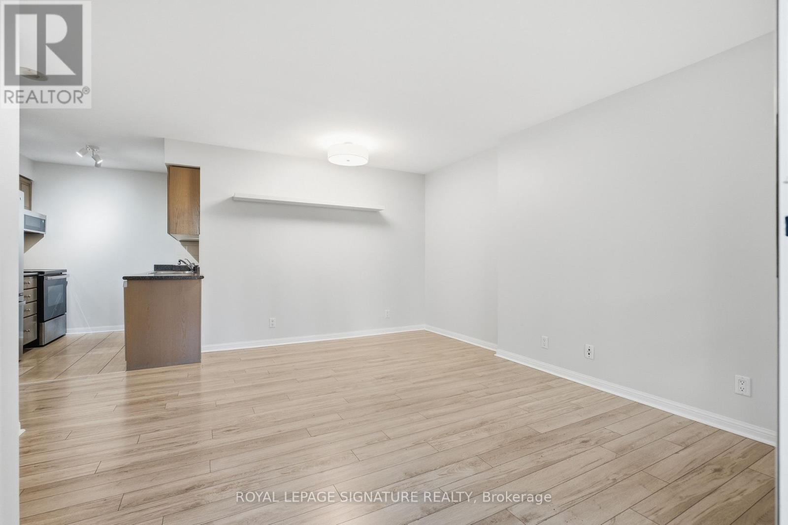 701 - 228 Queens Quay W, Toronto (Waterfront Communities), Ontario  M5J 2X1 - Photo 9 - C14107014