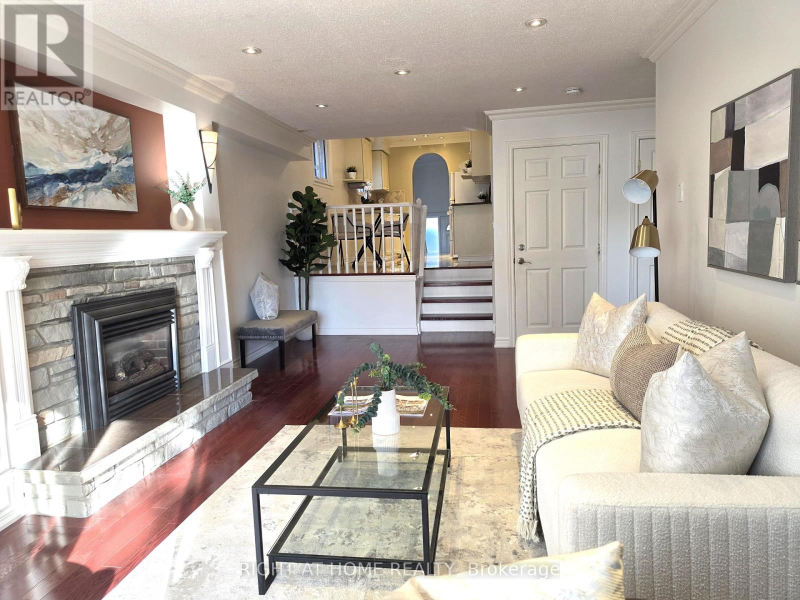 13 Clancy Drive, Toronto, Ontario  M2J 2V7 - Photo 28 - C14107020