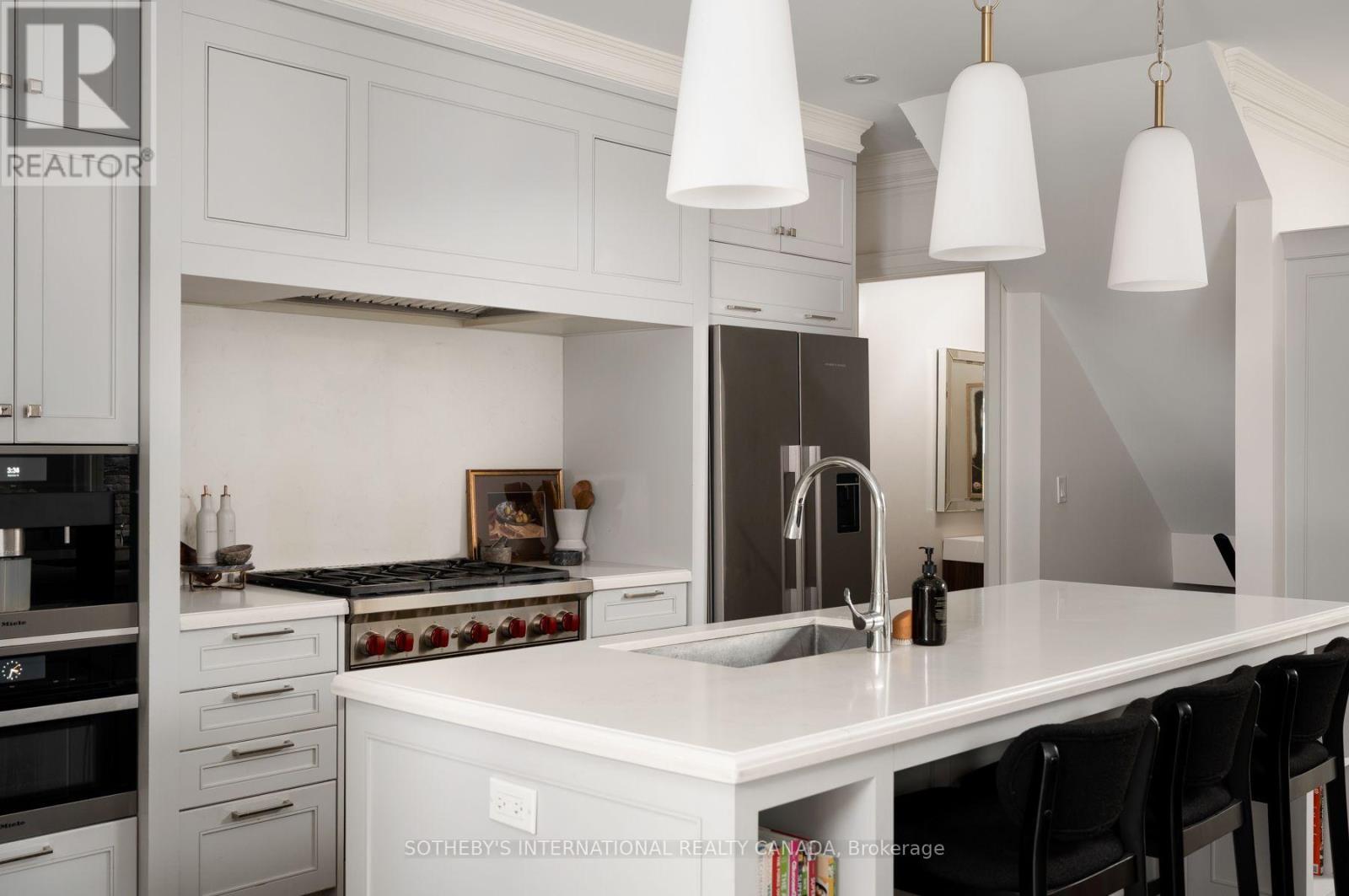 106 Highland Avenue, Toronto (Rosedale-Moore Park), Ontario  M4W 2A6 - Photo 13 - C14107036