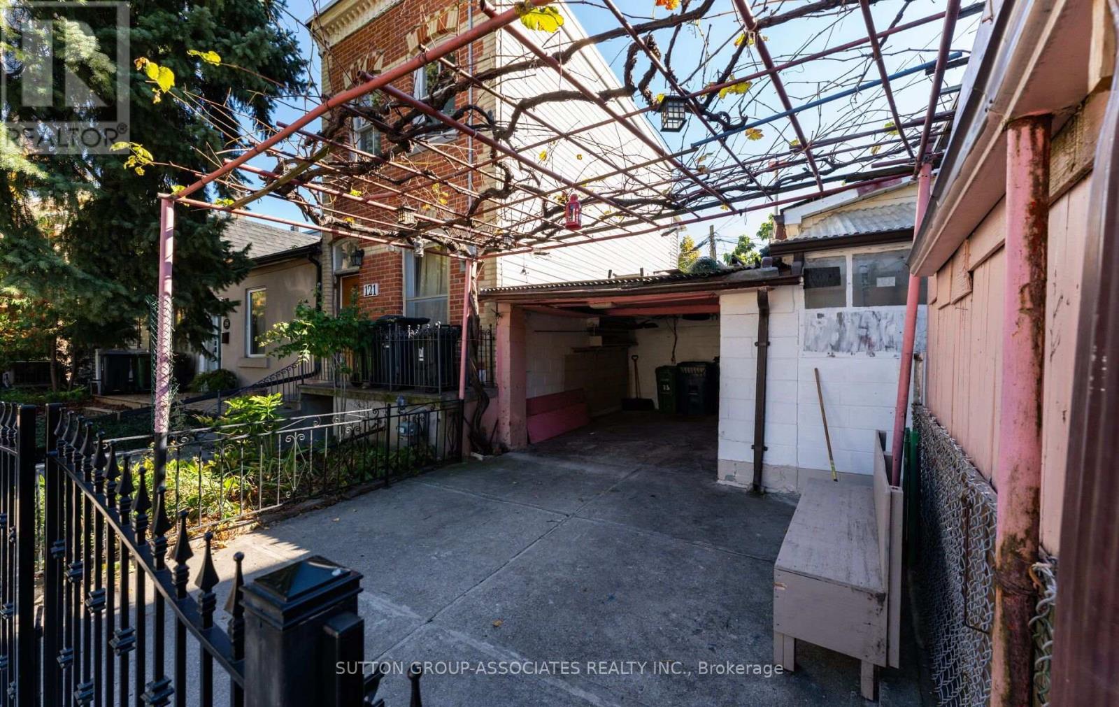 2nd Floor - 35 Bellwoods Avenue, Toronto (Trinity-Bellwoods), Ontario  M6J 2P5 - Photo 15 - C14107084
