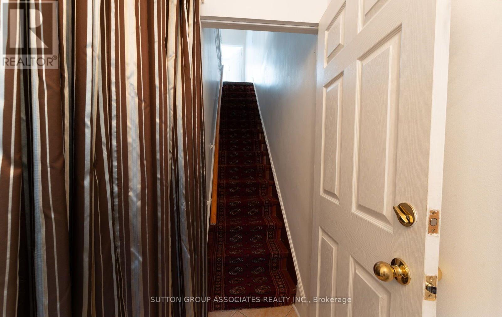 2nd Floor - 35 Bellwoods Avenue, Toronto (Trinity-Bellwoods), Ontario  M6J 2P5 - Photo 3 - C14107084