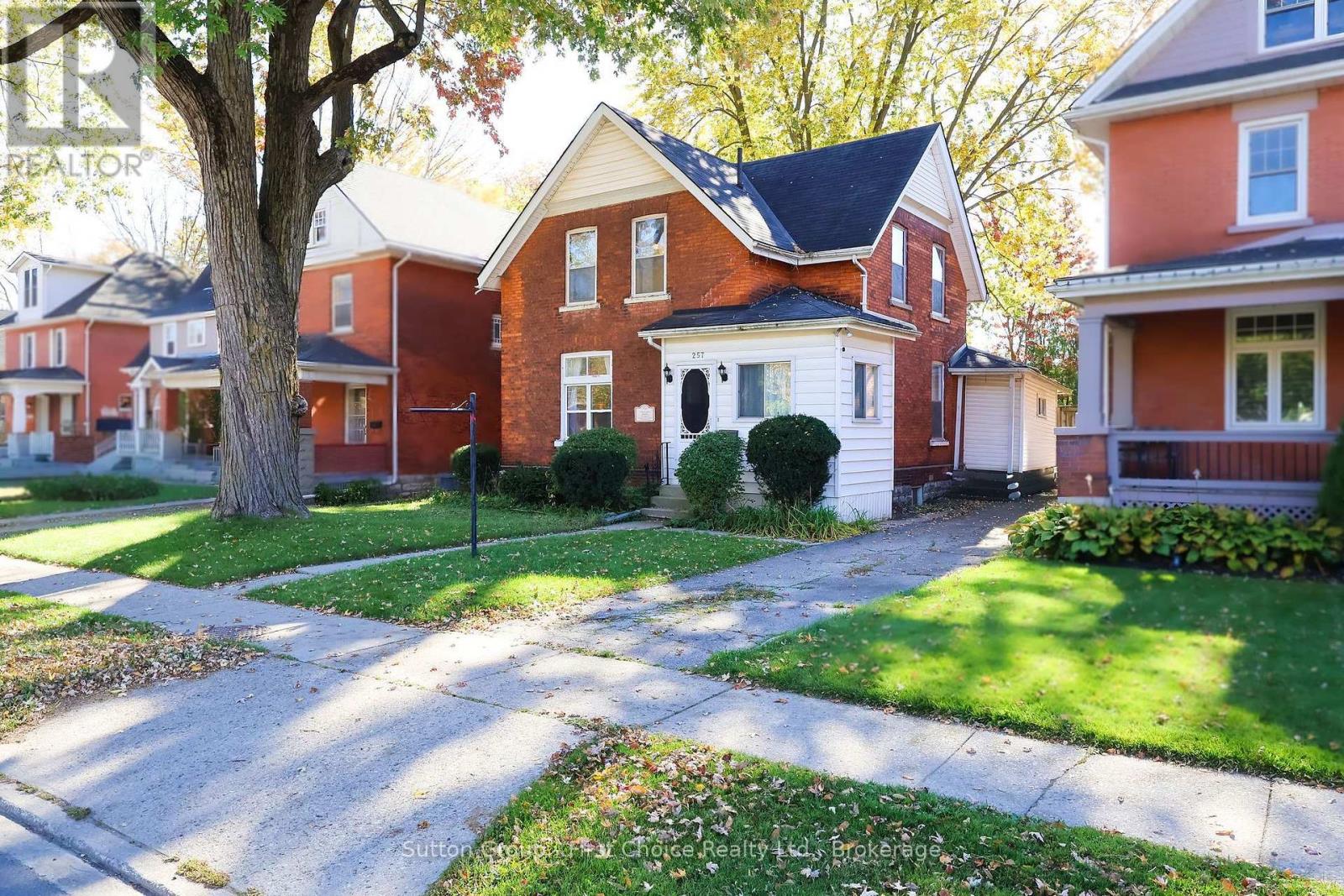 257 Ontario Street, Stratford, Ontario  N5A 3H6 - Photo 2 - X14106810