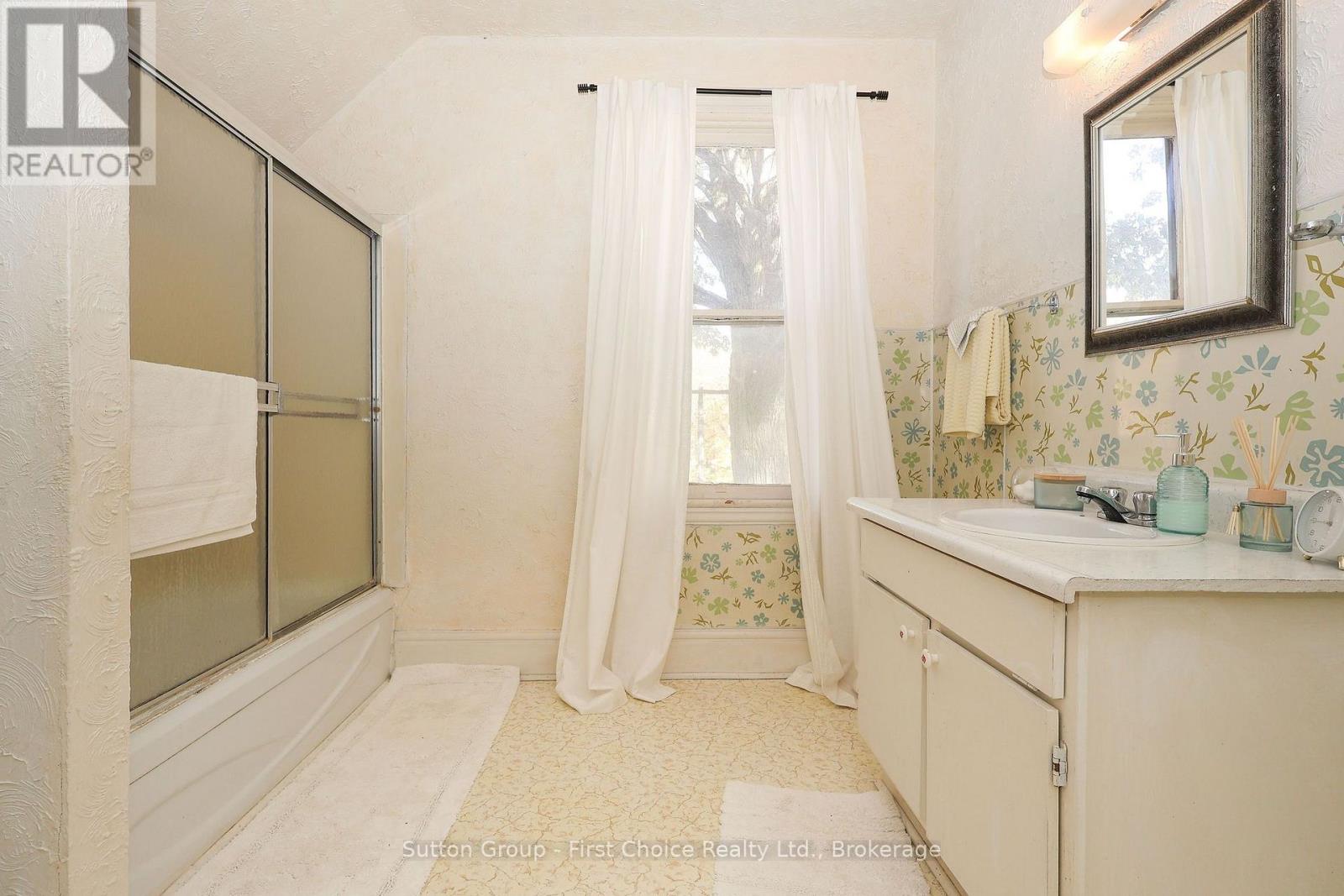 257 Ontario Street, Stratford, Ontario  N5A 3H6 - Photo 29 - X14106810