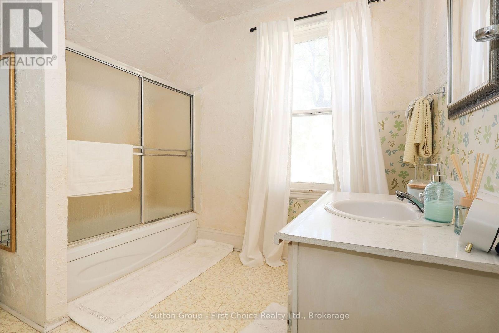 257 Ontario Street, Stratford, Ontario  N5A 3H6 - Photo 30 - X14106810