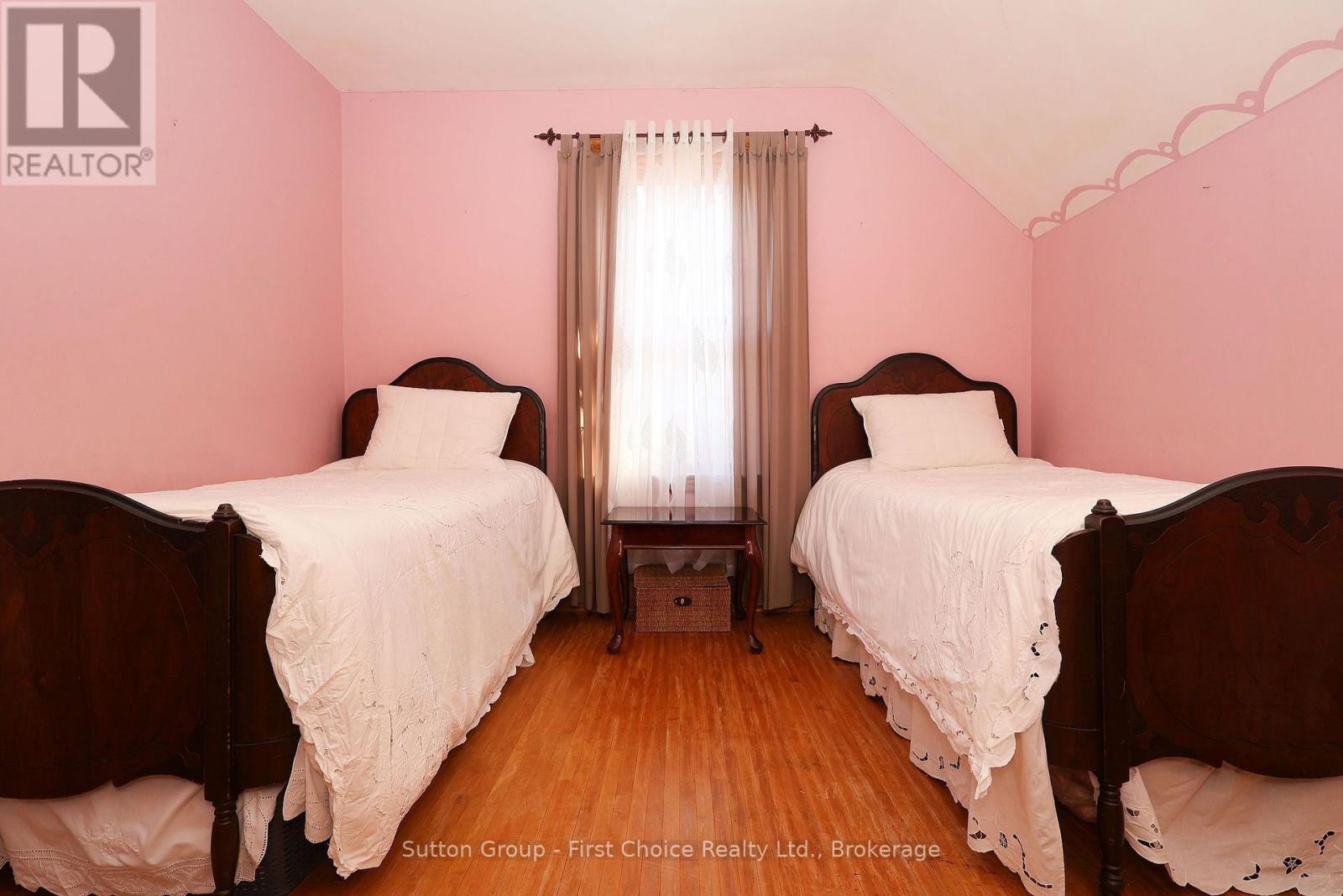 257 Ontario Street, Stratford, Ontario  N5A 3H6 - Photo 38 - X14106810