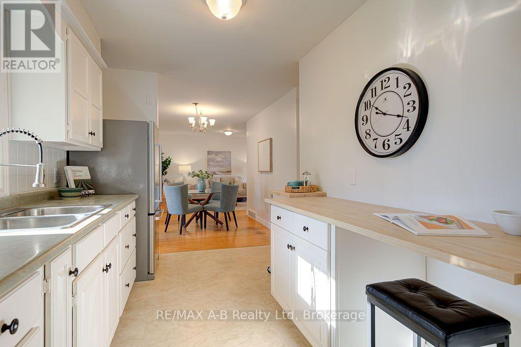 118 Feick Crescent, Stratford, Ontario  N5A 5X2 - Photo 19 - X14107004