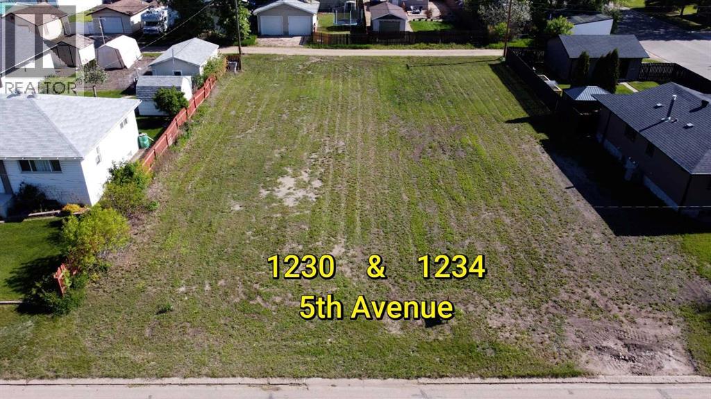 1230 & 1234 5 Avenue, Wainwright, Alberta T9W 1L8 - Photo 1 - A2090091