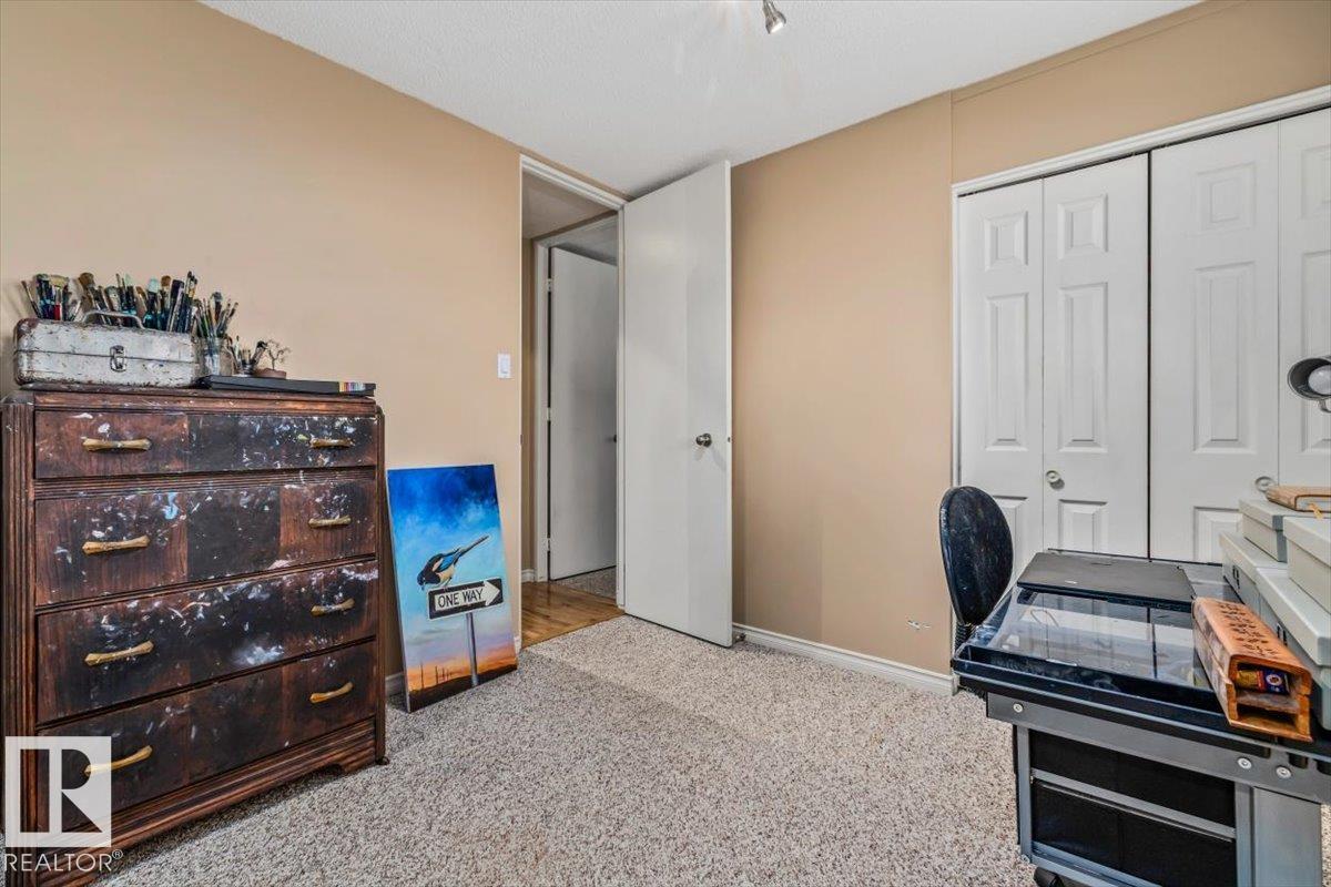 9212 93 ST