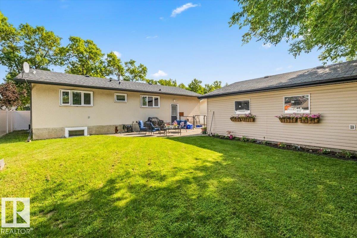 9212 93 ST