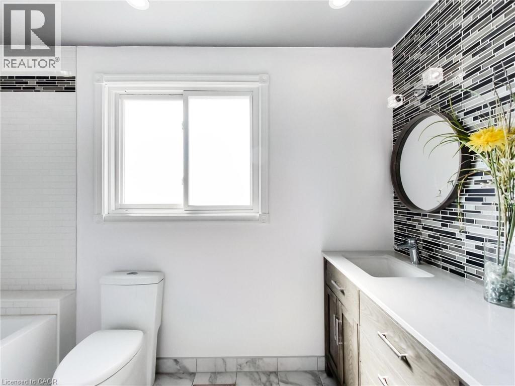 2384 Headon Road, Burlington, Ontario  L7M 3Y4 - Photo 26 - 40872813
