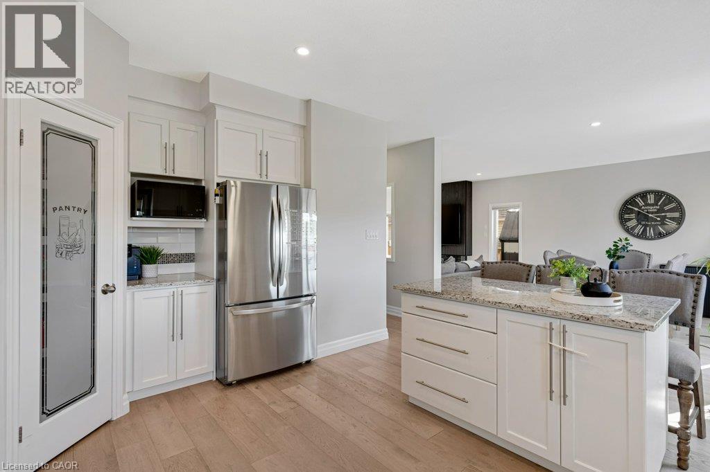 27 Irongate Drive, Paris, Ontario  N3L 4G3 - Photo 17 - 40872869
