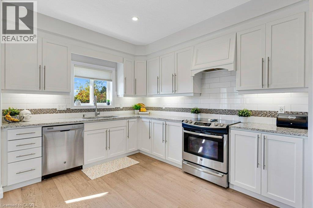 27 Irongate Drive, Paris, Ontario  N3L 4G3 - Photo 15 - 40872869