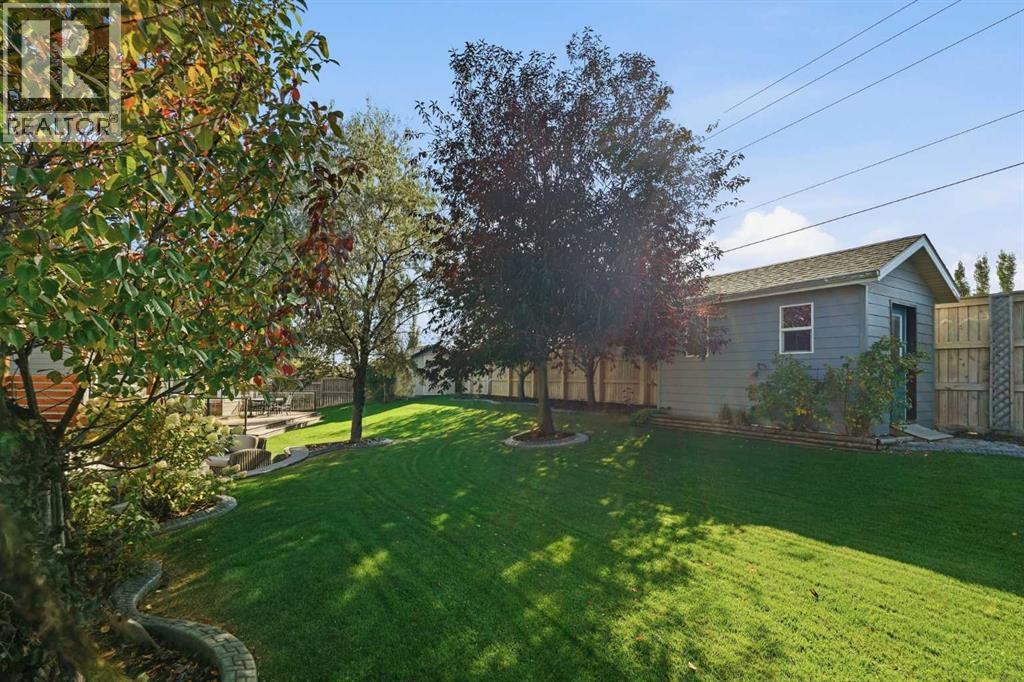 130 Chapman Close SE, Calgary, Alberta T2X 3v7 - Photo 38 - A2353408