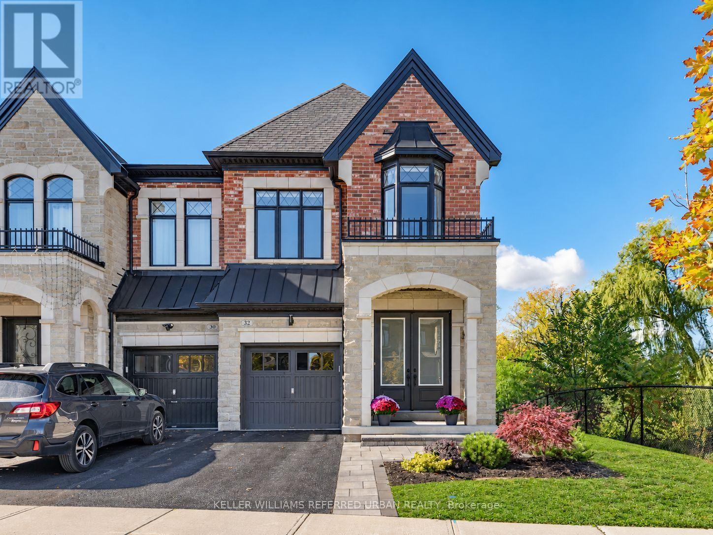 32 GREAT HERON COURT, King, Ontario