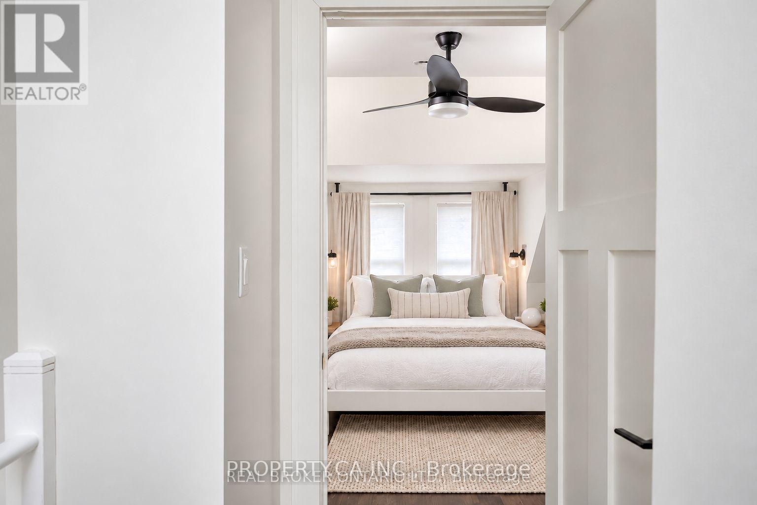 12 Sarnia Avenue, Toronto (Dovercourt-Wallace Emerson-Junction), Ontario  M6P 3P3 - Photo 11 - W14107076
