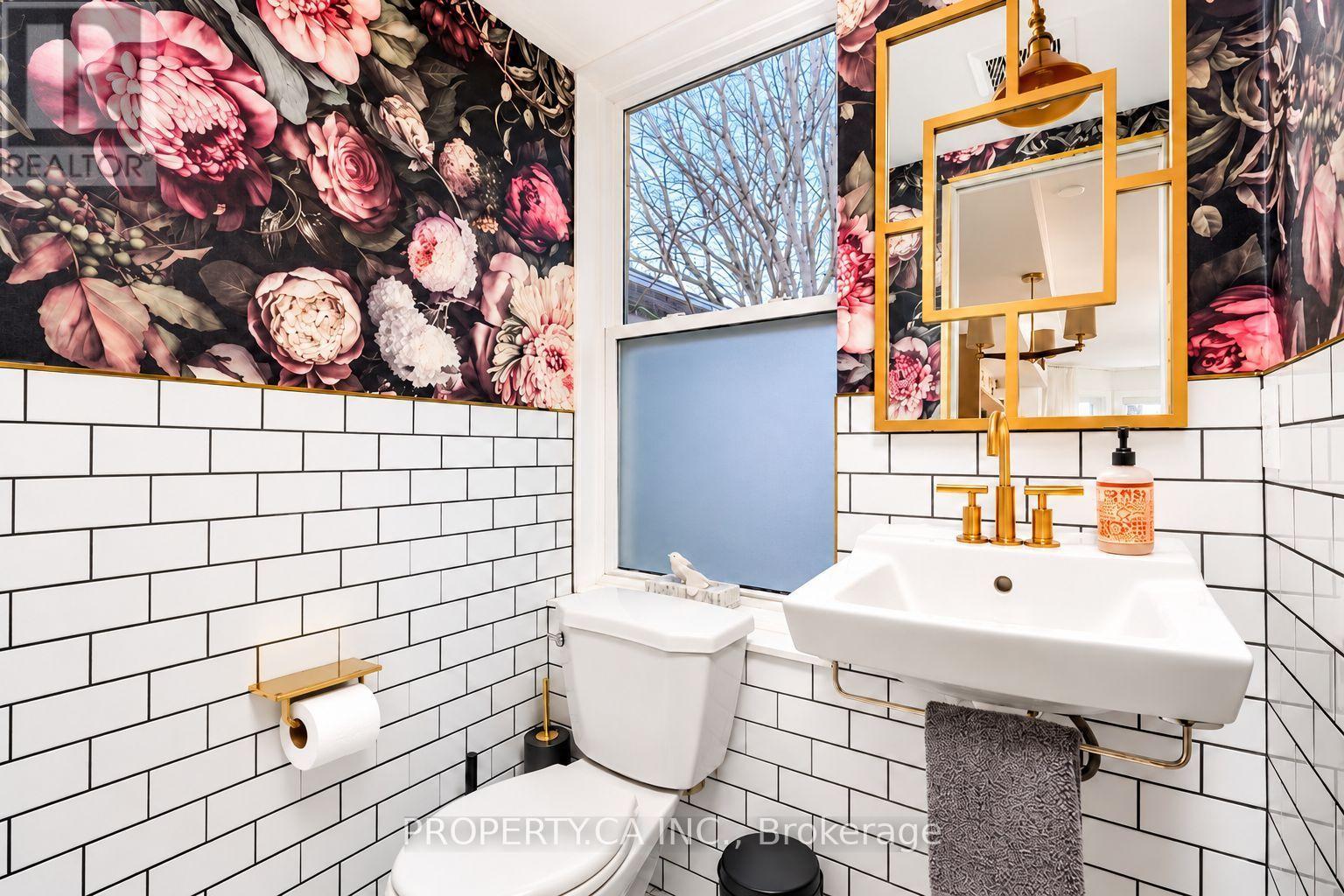 12 Sarnia Avenue, Toronto (Dovercourt-Wallace Emerson-Junction), Ontario  M6P 3P3 - Photo 22 - W14107076