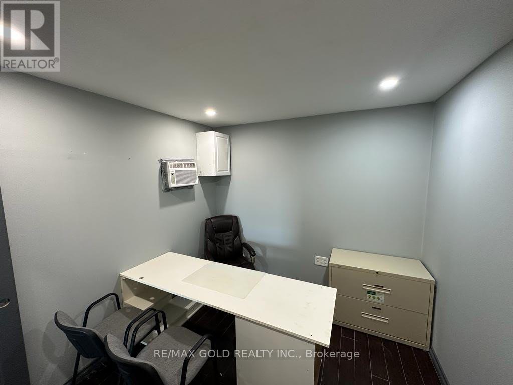 9-Upstairs - 3a Edvac Drive, Brampton (Gore Industrial North), Ontario  L6S 5X8 - Photo 19 - W14107090