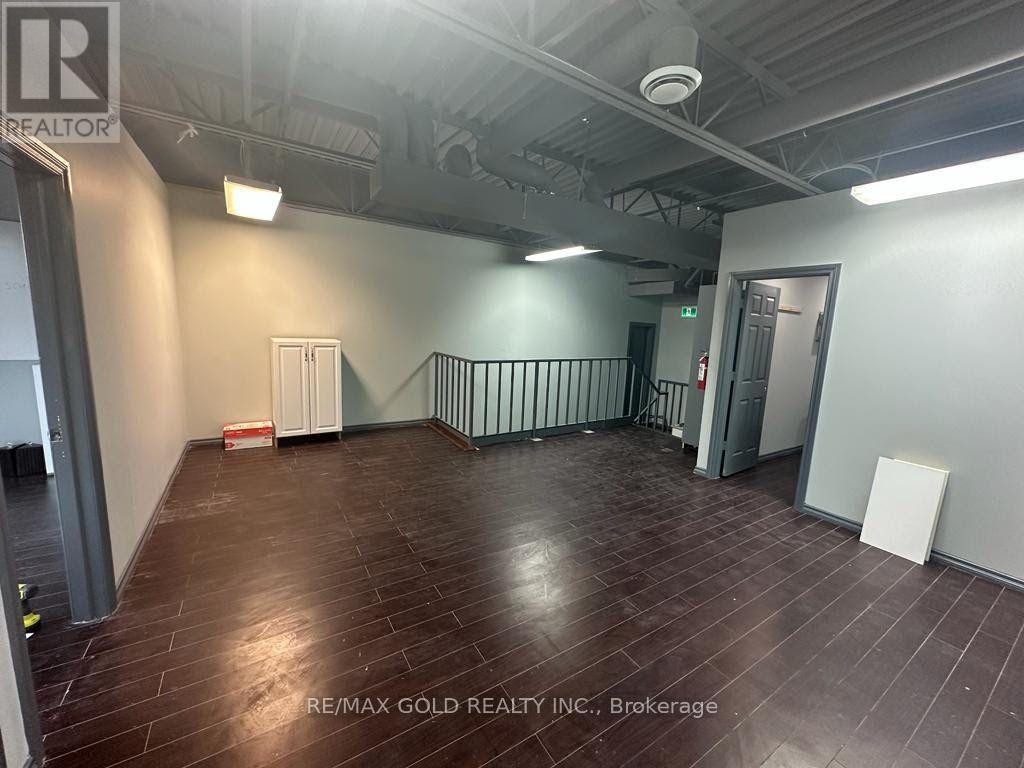 9-Upstairs - 3a Edvac Drive, Brampton (Gore Industrial North), Ontario  L6S 5X8 - Photo 21 - W14107090
