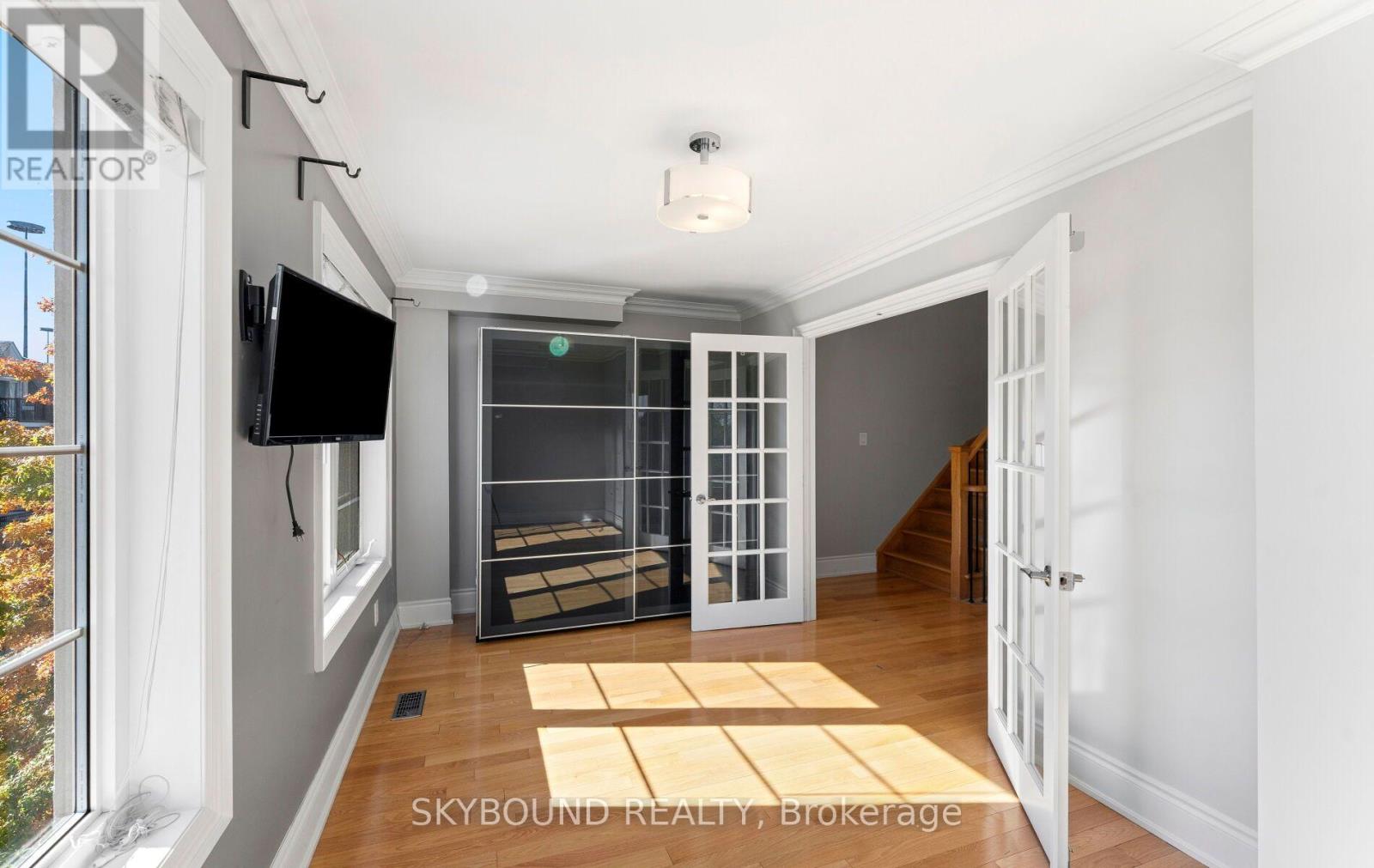 10 Gala Lane, Toronto, Ontario  M8Y 0A9 - Photo 19 - W14107096