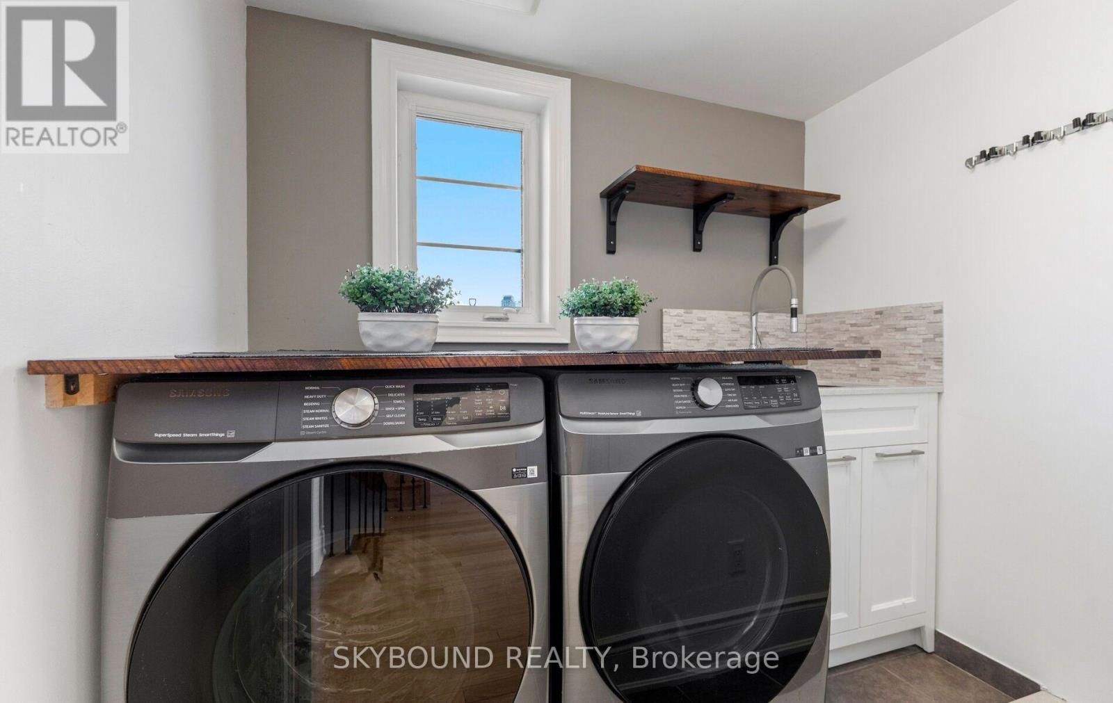 10 Gala Lane, Toronto, Ontario  M8Y 0A9 - Photo 24 - W14107096