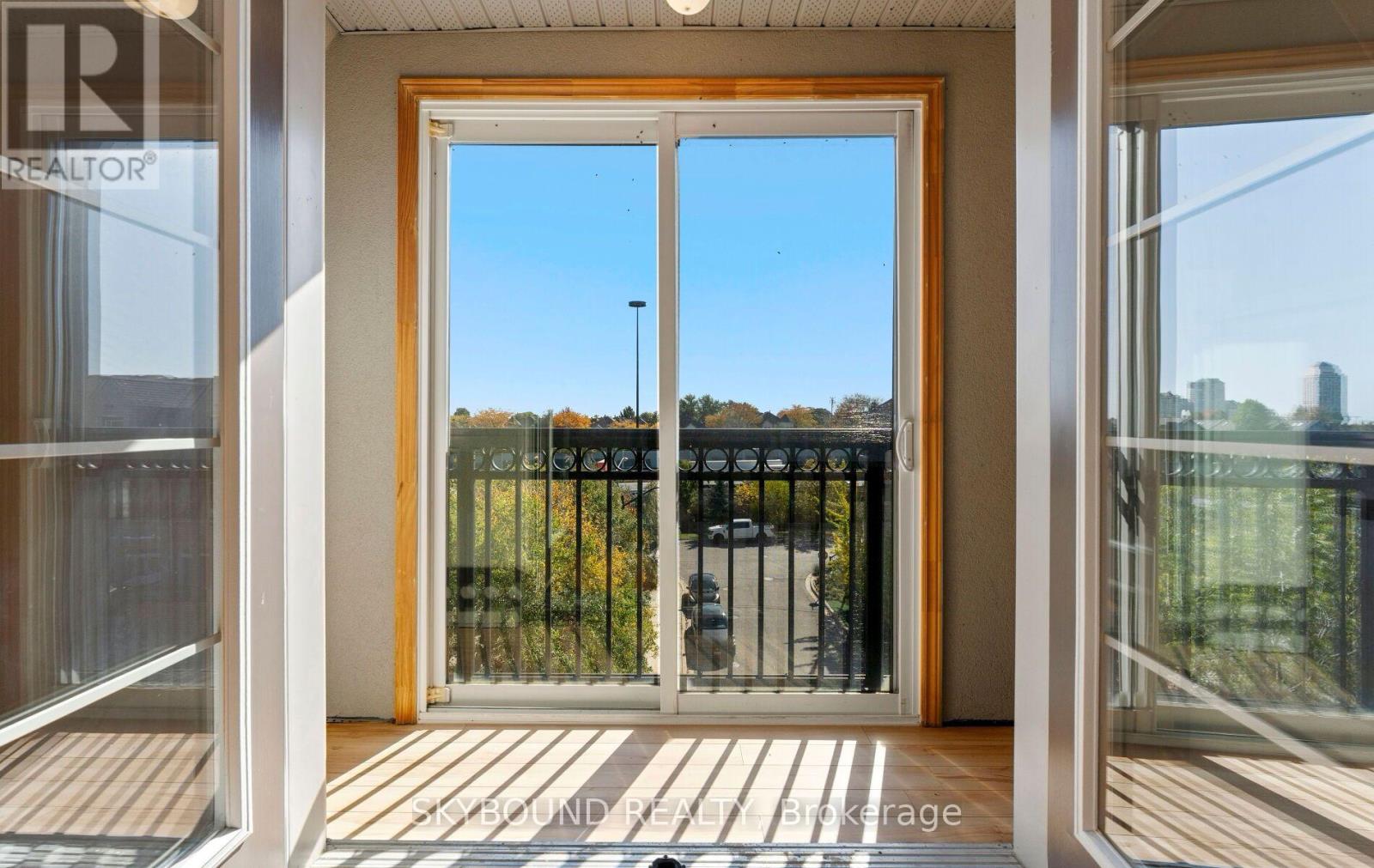 10 Gala Lane, Toronto, Ontario  M8Y 0A9 - Photo 27 - W14107096