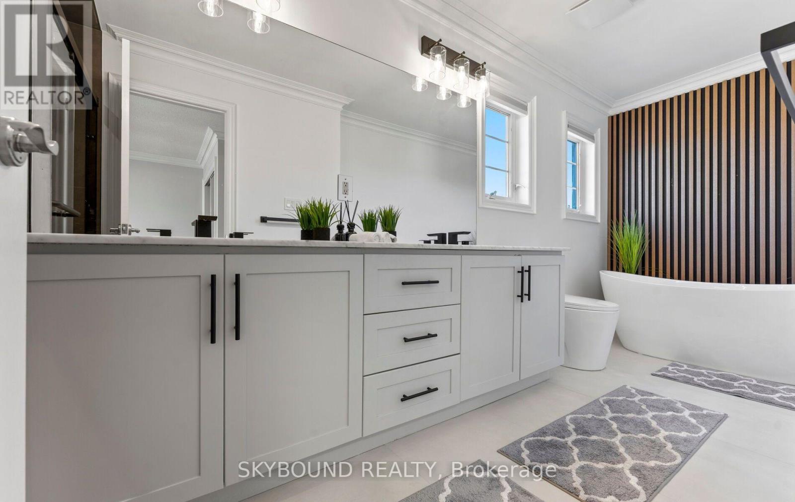 10 Gala Lane, Toronto, Ontario  M8Y 0A9 - Photo 37 - W14107096