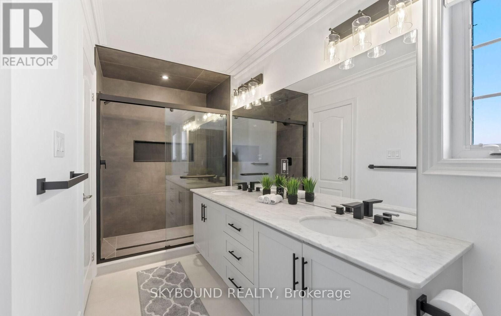 10 Gala Lane, Toronto, Ontario  M8Y 0A9 - Photo 38 - W14107096