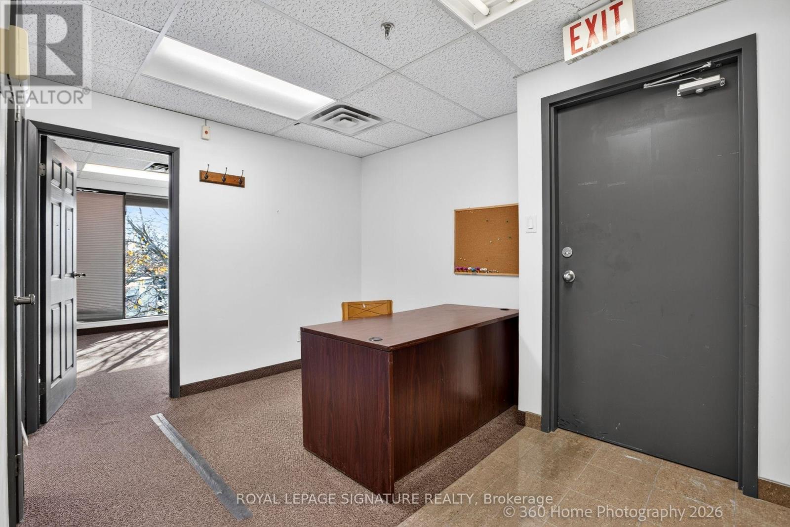 9 - 130 Industry Street, Toronto (Brookhaven-Amesbury), Ontario  M6M 5G3 - Photo 16 - W14107102