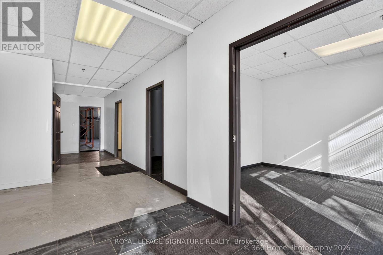 9 - 130 Industry Street, Toronto (Brookhaven-Amesbury), Ontario  M6M 5G3 - Photo 7 - W14107102