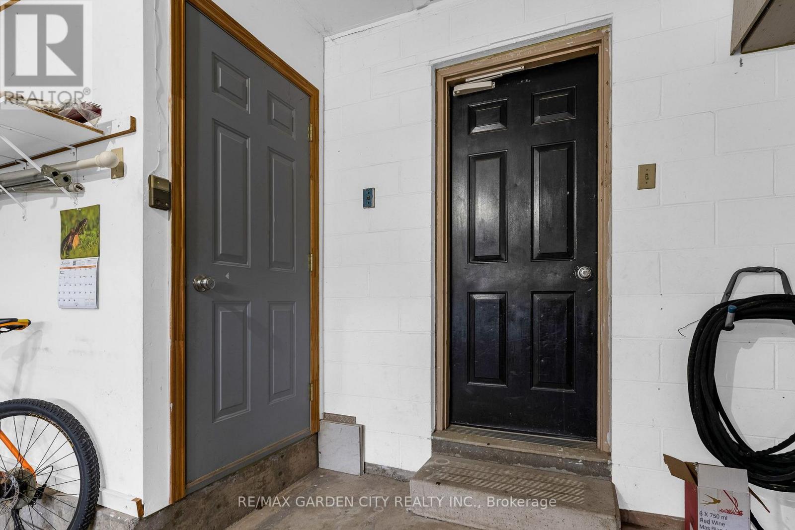 LOWER - 159 VALERA DRIVE, Hamilton, Ontario