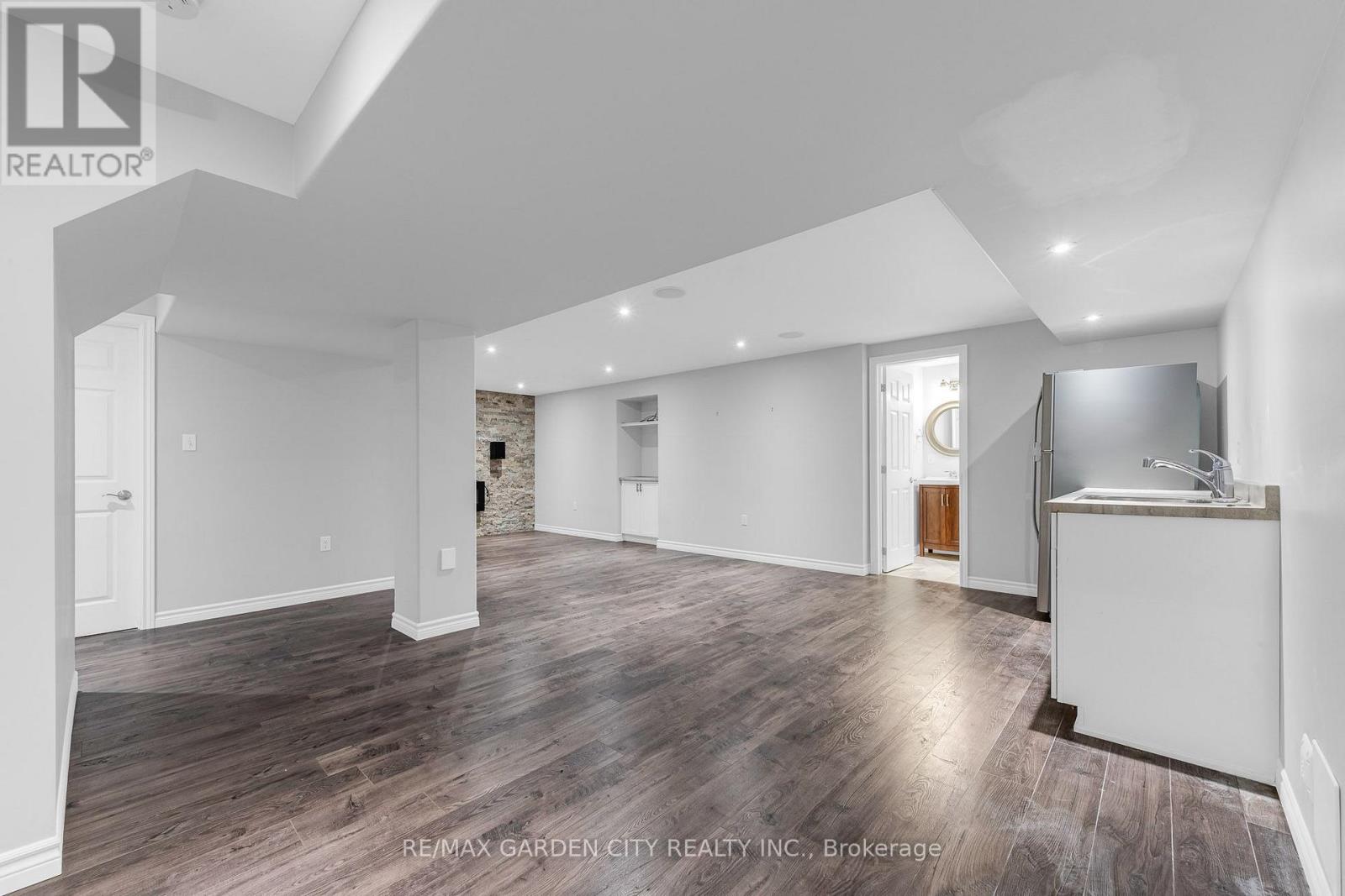 Lower - 159 Valera Drive, Hamilton, Ontario  L8E 4T1 - Photo 6 - X14106882