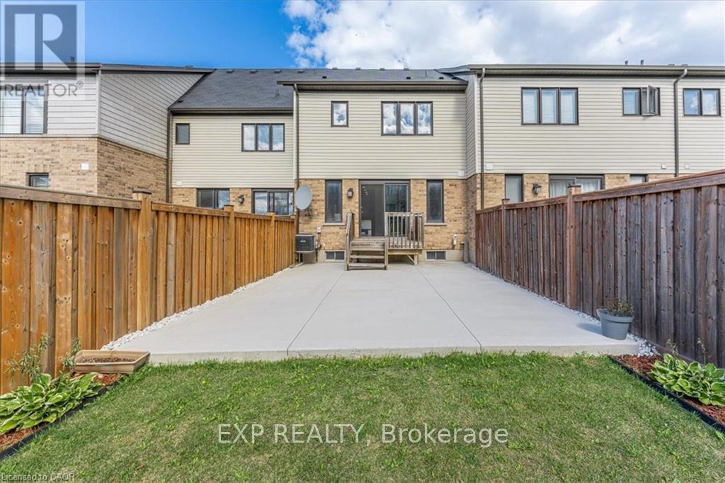 94 Crafter Crescent, Hamilton (Stoney Creek Mountain), Ontario  L8J 2V5 - Photo 17 - X14107034