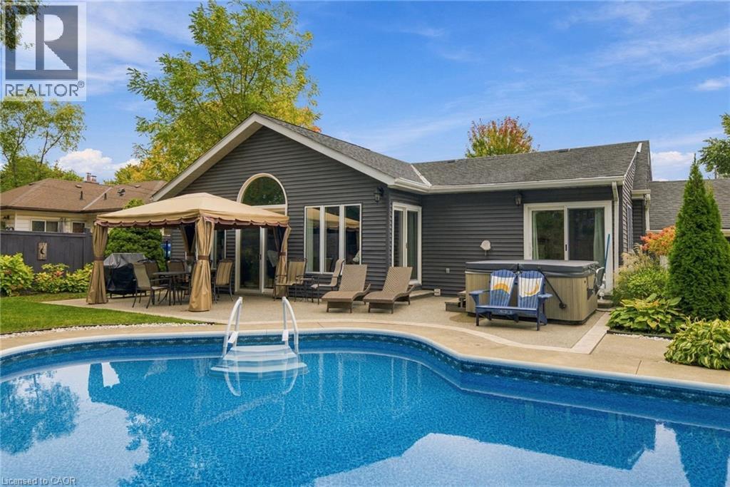2101 Edinburgh Drive, Burlington, Ontario  L7R 2C8 - Photo 35 - 40873335