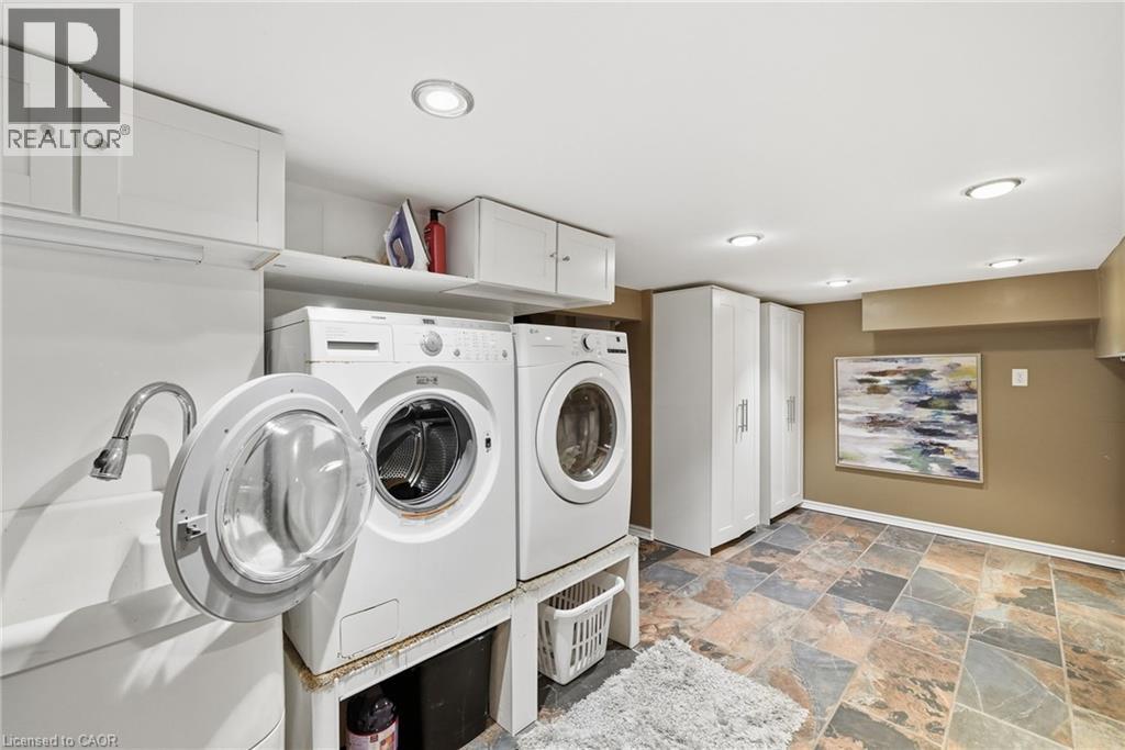 2101 Edinburgh Drive, Burlington, Ontario  L7R 2C8 - Photo 41 - 40873335