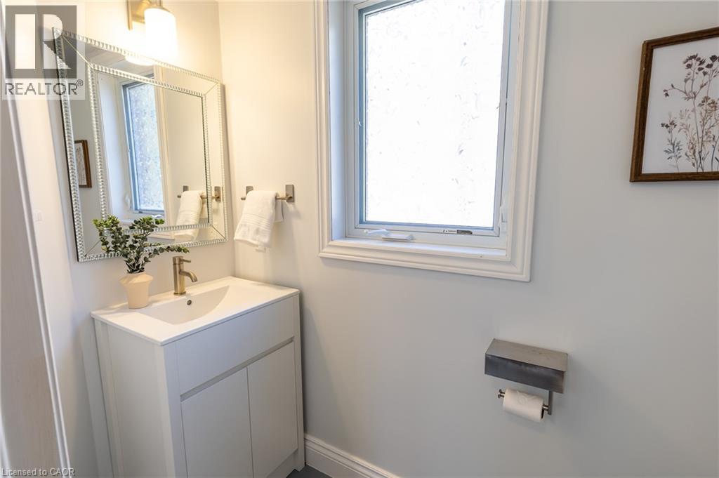 569 Violet Street, Waterloo, Ontario N2V 2T8 - Photo 12 - 40843883