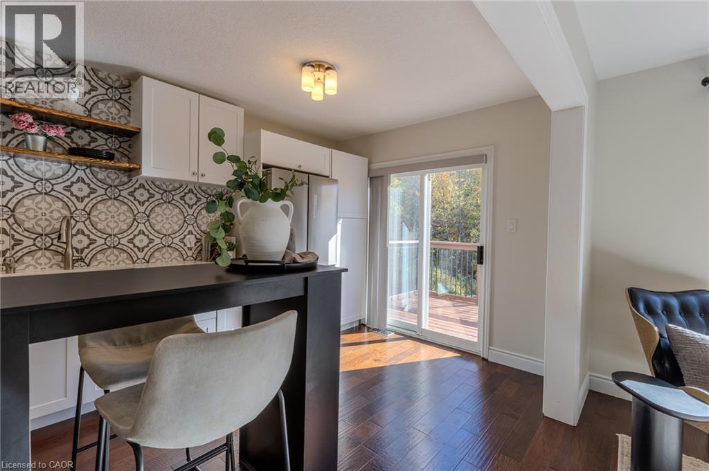 569 Violet Street, Waterloo, Ontario N2V 2T8 - Photo 6 - 40843883