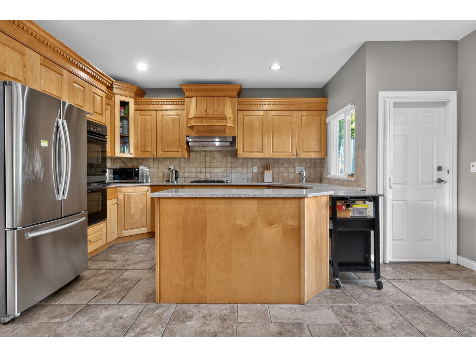 15805 111a Avenue, Surrey, British Columbia  V4N 5B4 - Photo 9 - R3176805